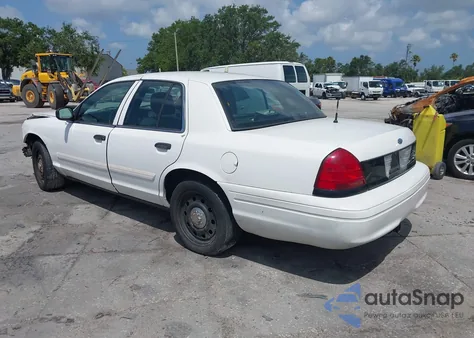 2010 Ford Crown Victoria Police Interceptor из США, поврежденный, VIN 2FABP7BV8AX146371